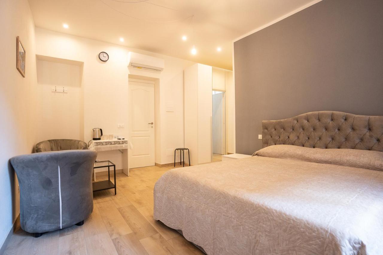 Le Stelle Della Spezia Bed & Breakfast ภายนอก รูปภาพ