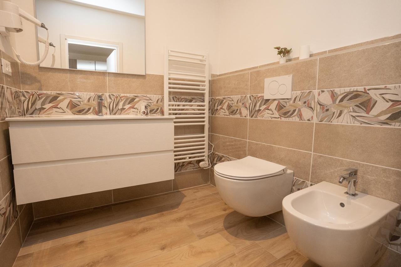 Le Stelle Della Spezia Bed & Breakfast ภายนอก รูปภาพ