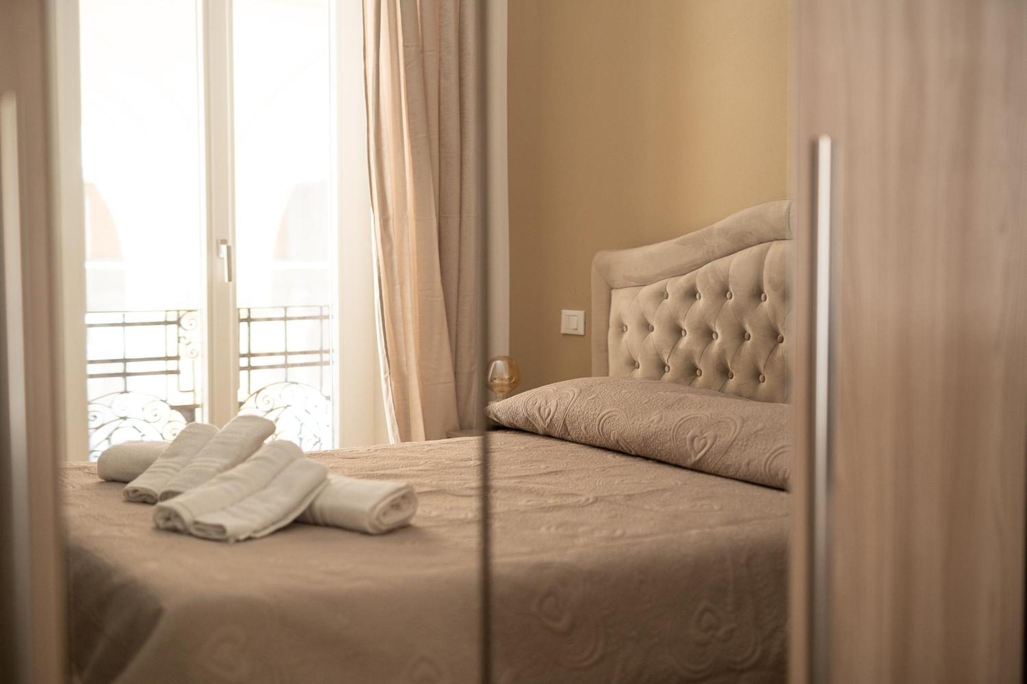Le Stelle Della Spezia Bed & Breakfast ภายนอก รูปภาพ
